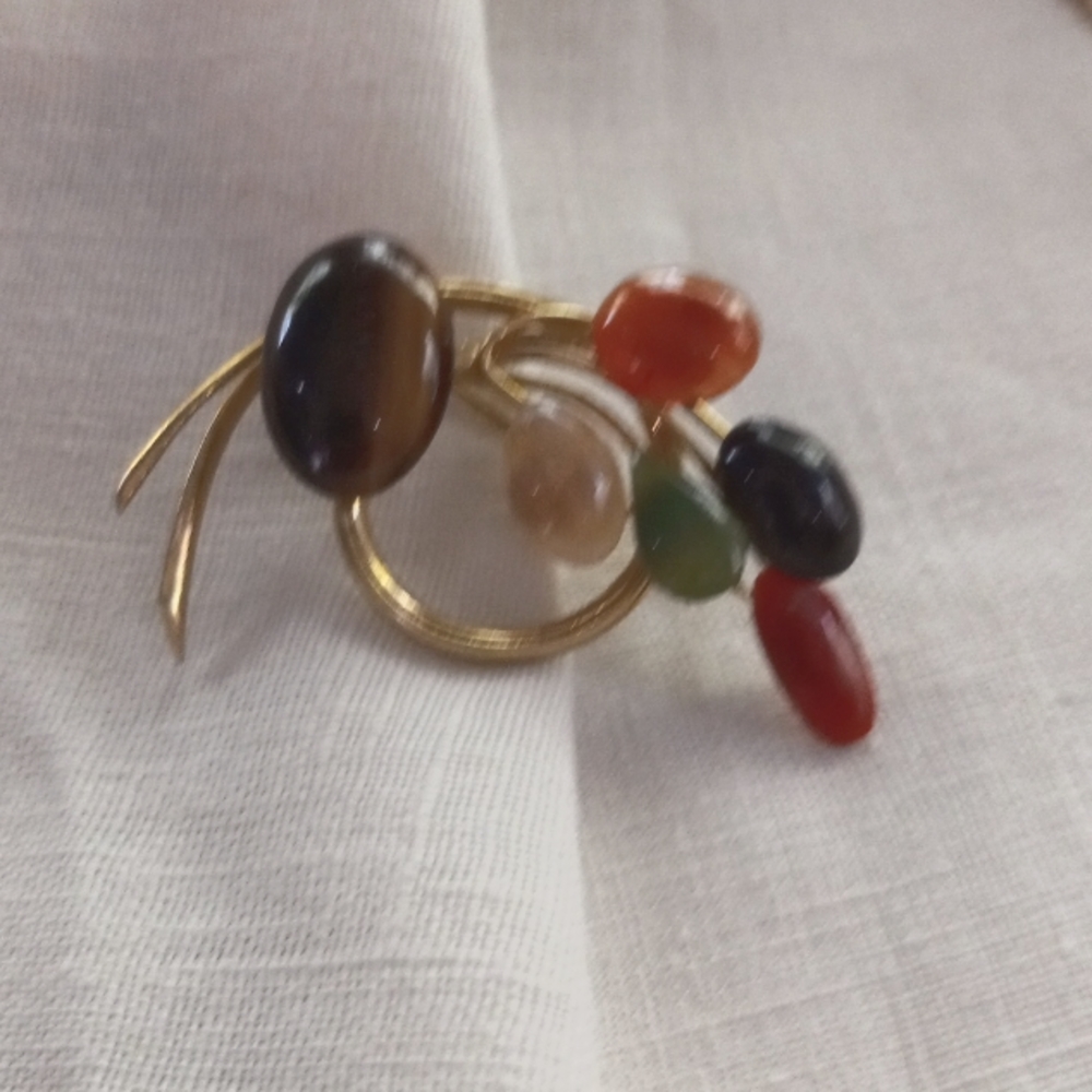 Brooch